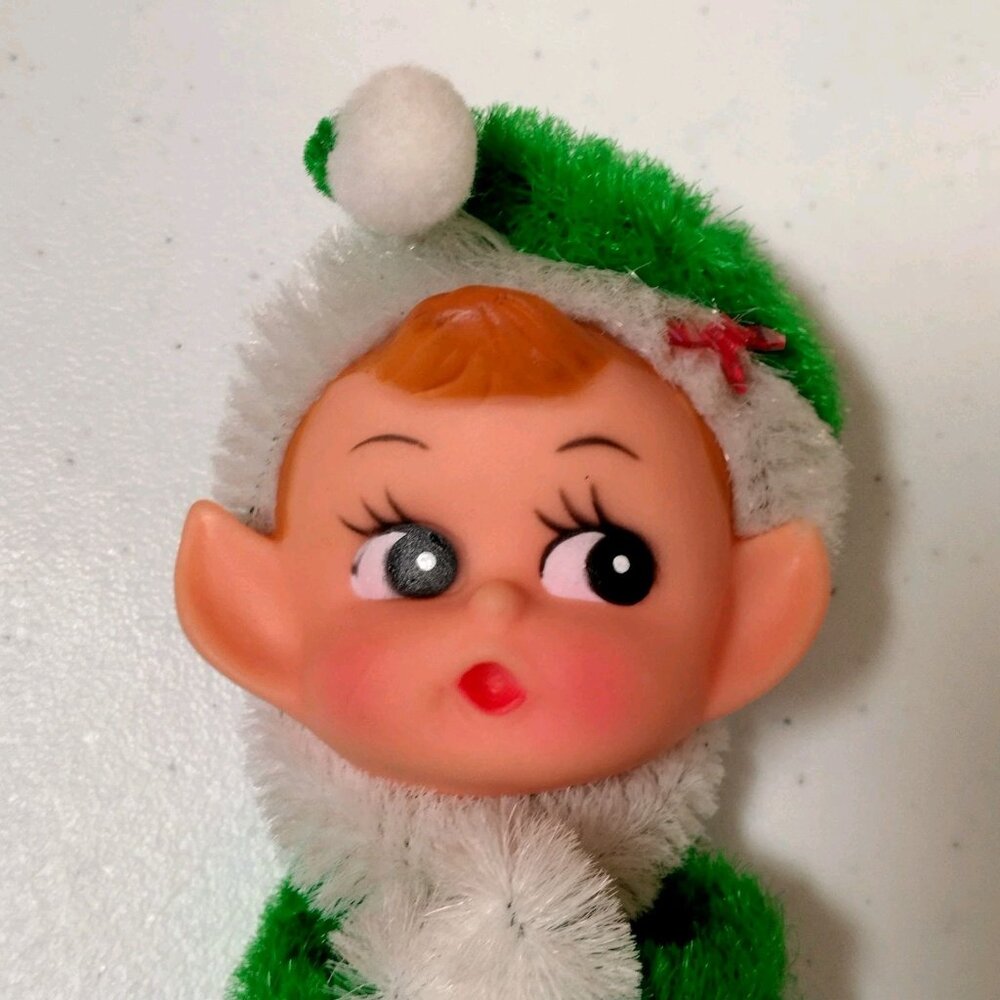 Vintage Handmade Pixie Elf Fridge Magnet Rubber Face Green Decor Kitschy - Picture 4 of 14